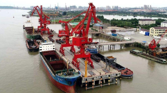 丰镇概述露天料场港口封闭问题的实行方法